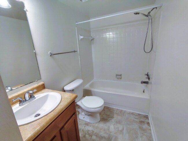 Photo - 600 Reusens Rd Unit J109