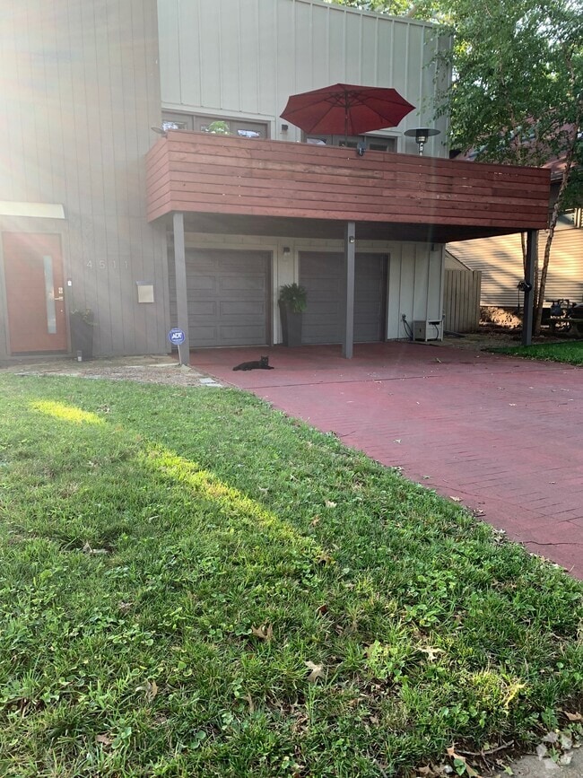 Building Photo - 4511 Fairmount Ave Rental