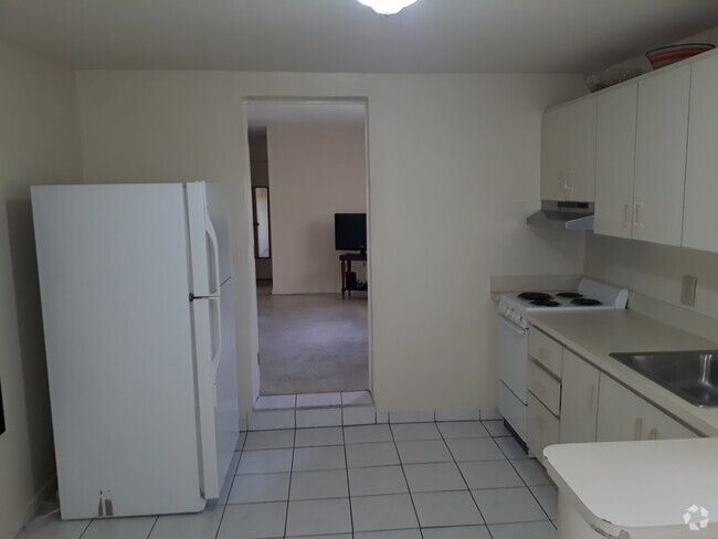 Building Photo - 760 Tamiami Canal Rd Unit 760 Pinero Rental