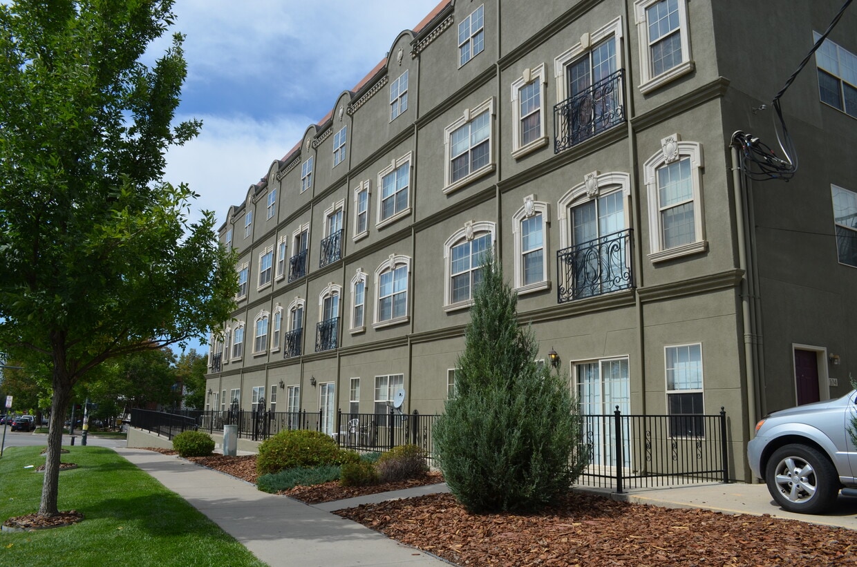 Photo - 1986 S University Blvd (Denver, CO)