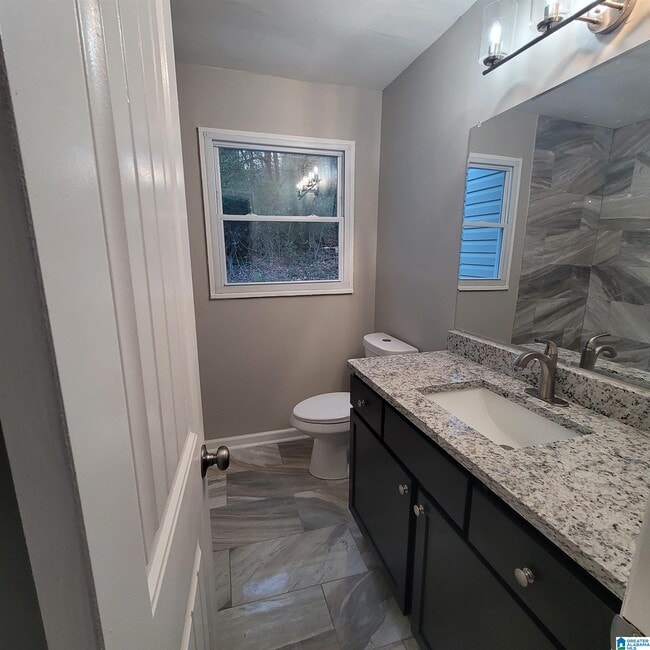 Photo - 1340 Cresthill Rd