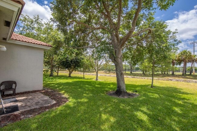 Photo - 139 2 Pine Dr