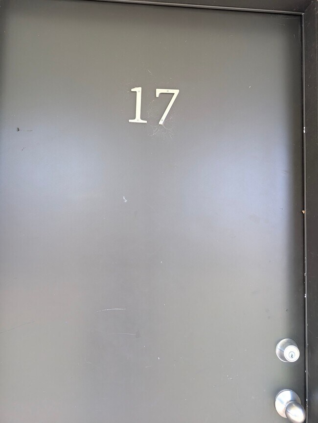 58 Grand Ave Unit 17