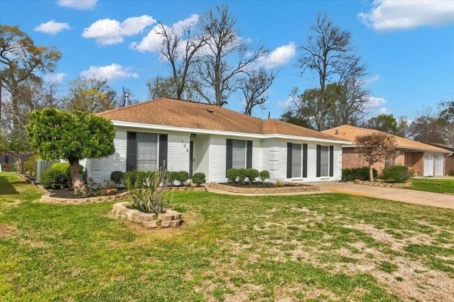 Photo - 108 Sparrow Way