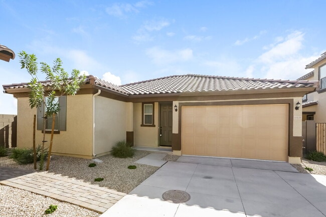 Building Photo - 16636 W Jenan Dr Rental