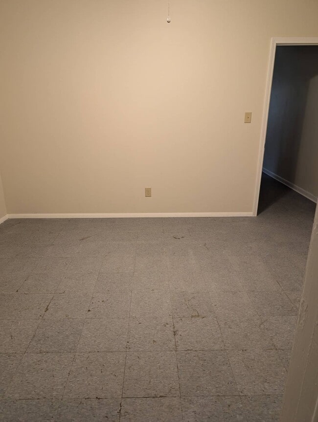 Photo - 70 E Main St