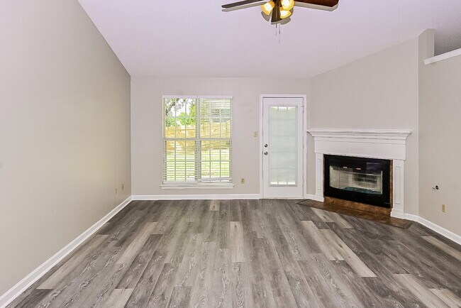 Photo - 1700 Brentwood Trce