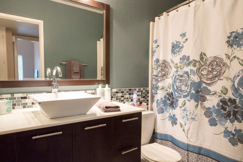 second bathroom - 21372 Brookhurst St Condo