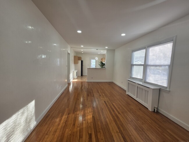 Building Photo - 73 Rippowam Rd Unit B Rental