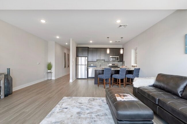 Photo - 140 Comet Way Unidad C2