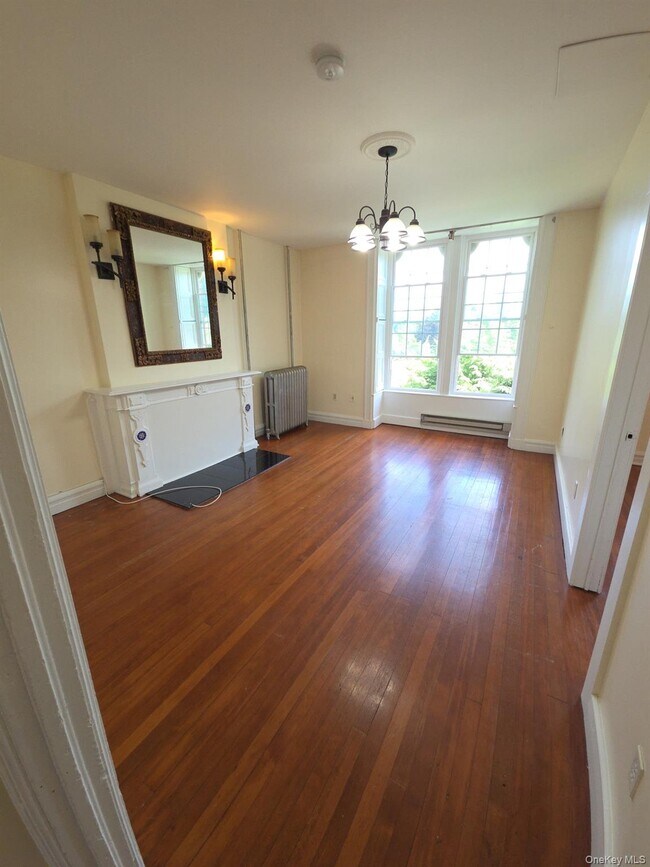 Photo - 6-6 Eastman Terrace Unit 2