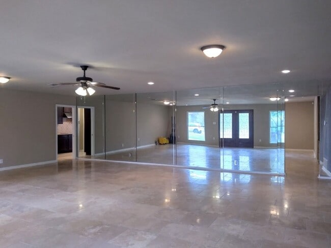 Photo - *COMING SOON* Exquisite Estate Living in Prestigious Hollywood Park With Outdoor Kitchen!