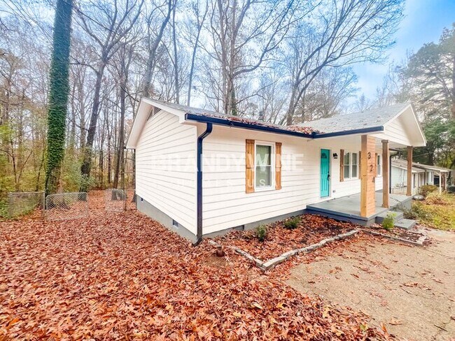 Photo - 324 Laurel Ln