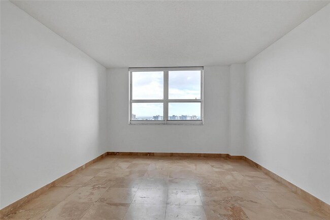 90 Alton Rd Unit 1490