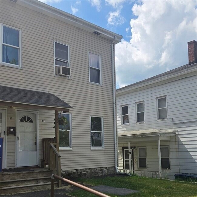 Building Photo - 29 Beech St Unit A