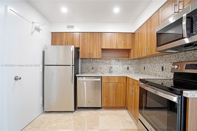 Photo - 5101 Collins Ave Unit 14T