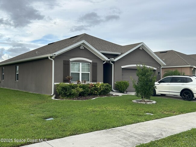 Building Photo - 165 Sorrento Dr Rental