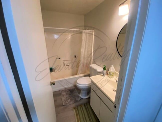 Photo - Roommate Wanted – Private Bedroom in 2-Bed...