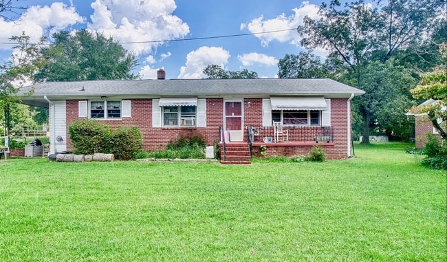 Building Photo - 501 Old Grove Rd