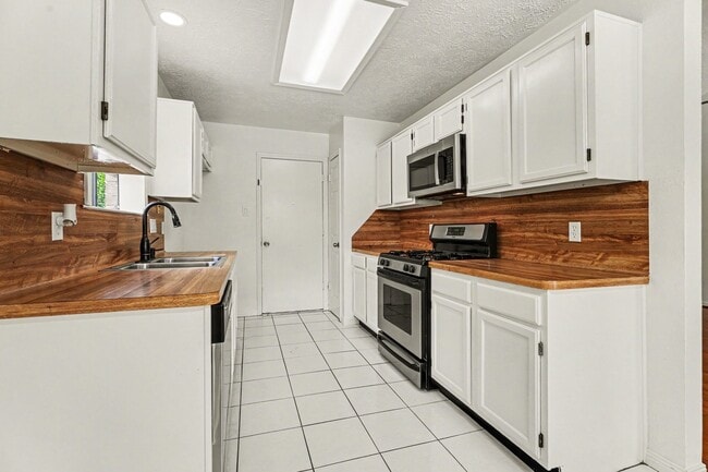 Photo - 2909 Forest Hills Dr