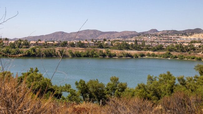 Enjoy the scenic trails of Oso Lake