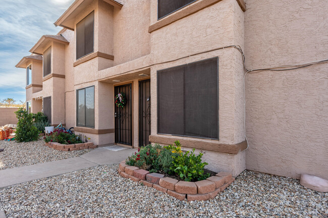 Photo - 3044 E Beck Ln Townhome