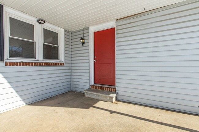 Photo - Move-In Ready 2BR home – fully renovated, updated roof & HVAC, *OPEN HOUSE 3/29/26 1PM-3PM *