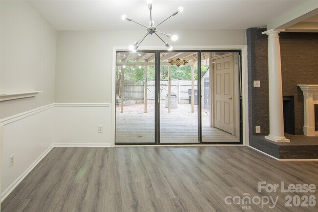 Photo - 7908 Horse Chestnut Ln
