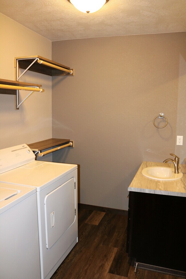 Photo - 3604 S Outfield Cir