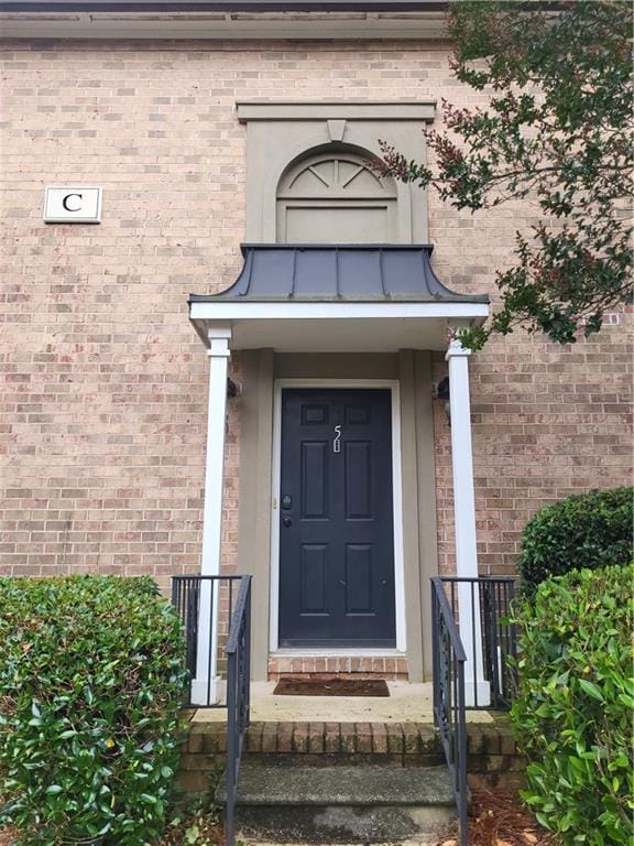 Building Photo - 6980 Roswell Rd Unit C5