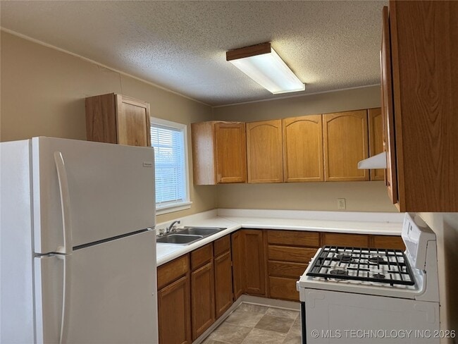 Photo - 1403 N Joplin Ave