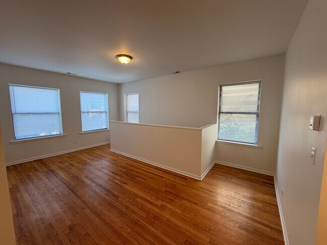 2803 W Lawrence Ave Unit D1N