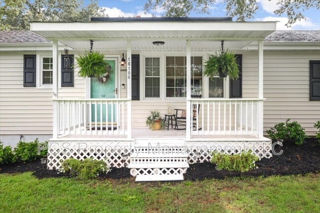 Photo - 16100 Gary Ave