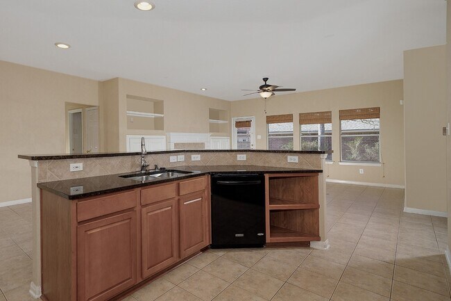 Photo - 78 E Foxbriar Forest Cir