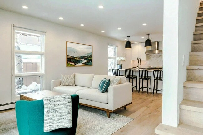 Photo - 800 S Mill St Unidad ID1337534P