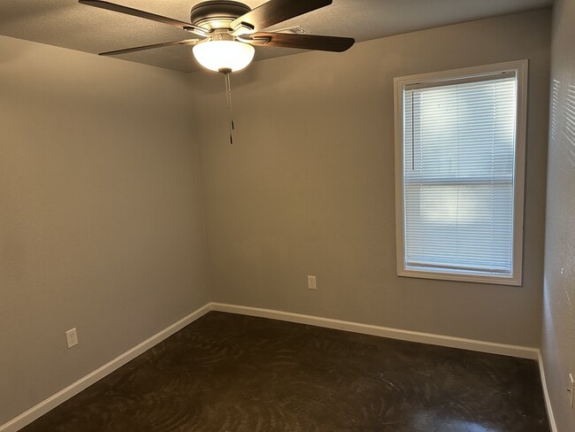 Photo - 4404 Fred St