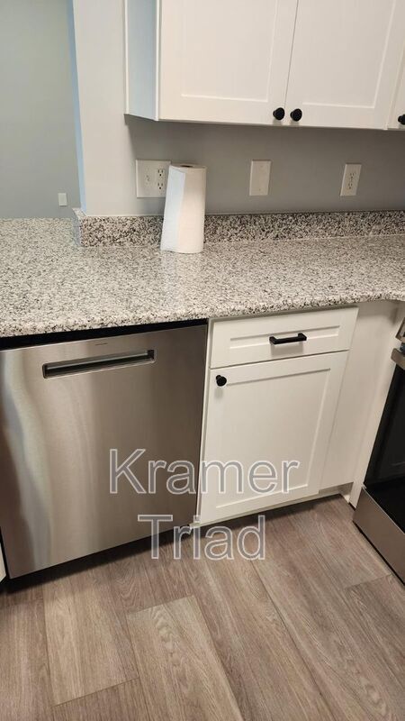 Photo - 16105 Chesapeake Cir