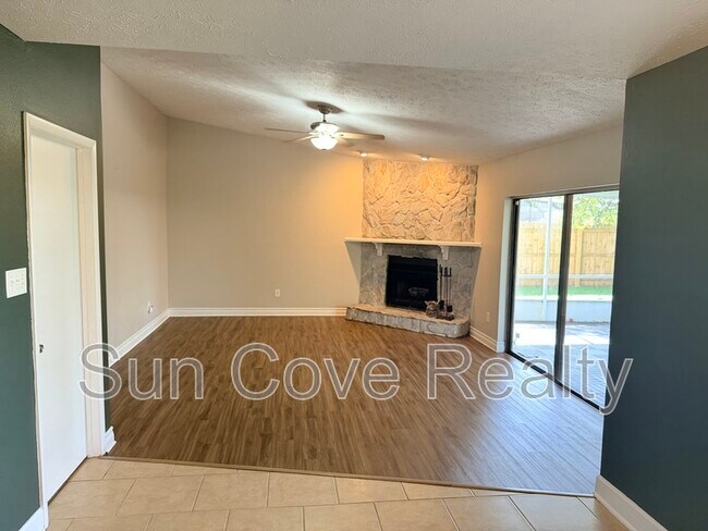 Photo - 4017 Paddlewheel Dr