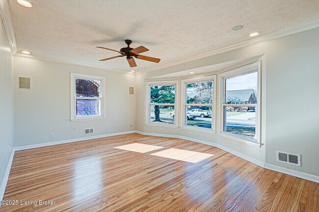 Photo - 3630 Windward Way