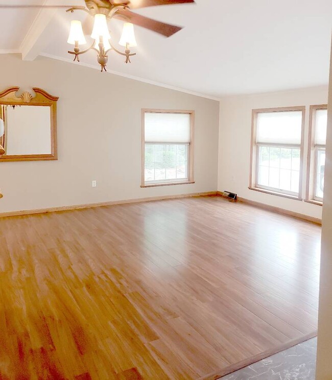 Photo - 2368 W 148th St S