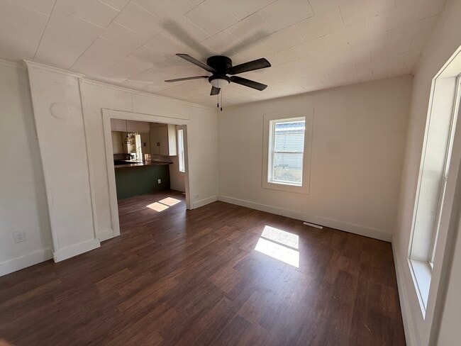 Photo - 1308 E Oak St