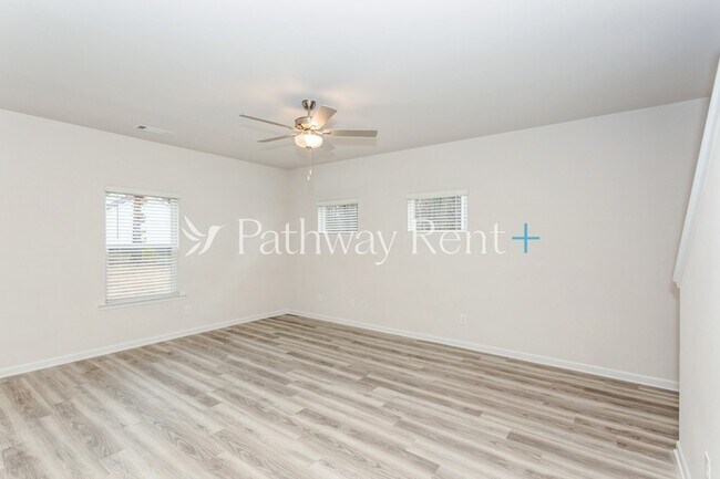 Photo - 463 Prescott Wy