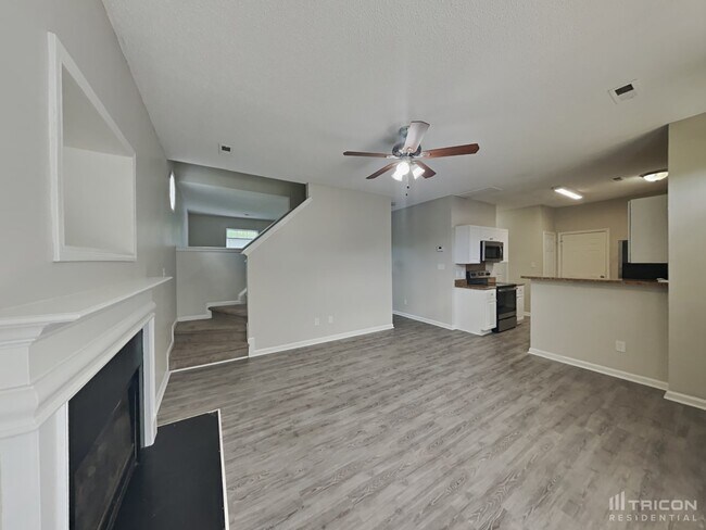 Photo - 9708 Chestnut Glen Ct