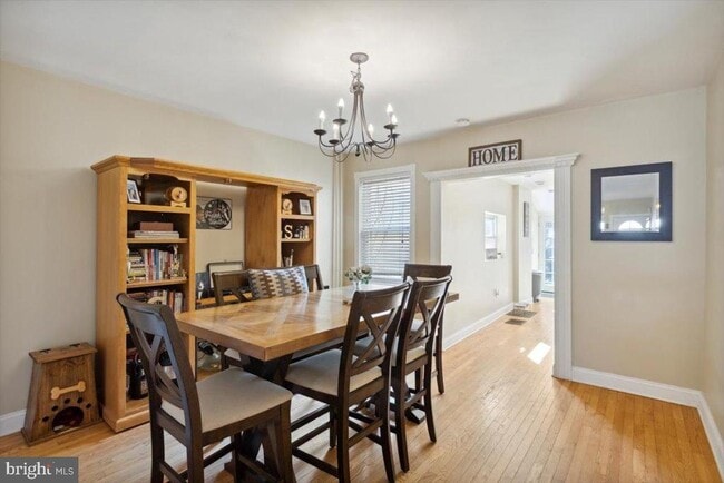 Photo - 214 Ripka St