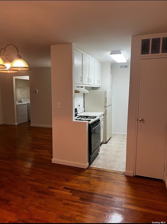 128 Artist Lake Dr Apartment Middle Island, NY