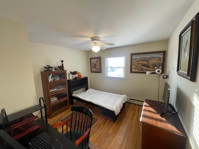 Photo - 142 Constant St