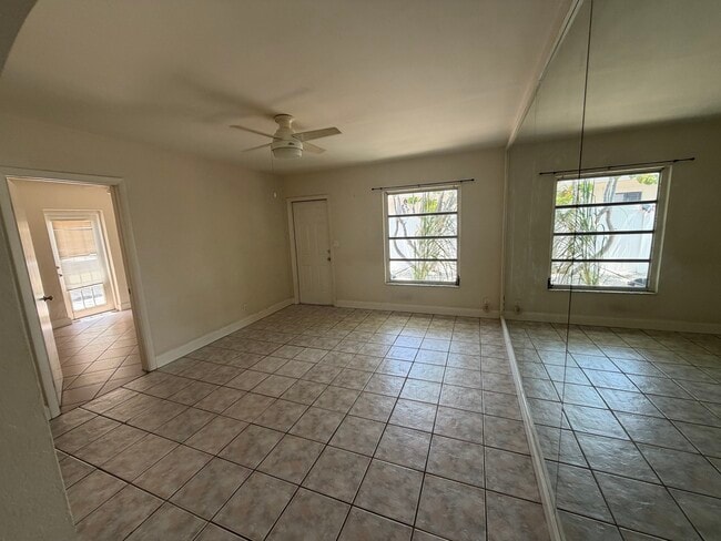 Photo - 1133 SE 6th Ter Unit 2