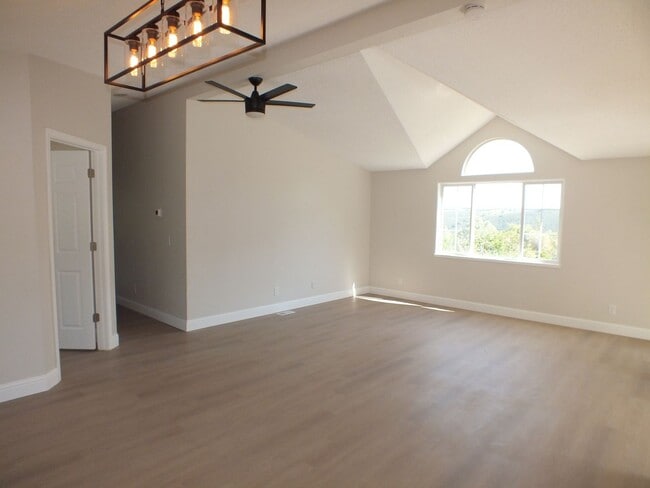 Photo - Rescue 4/3 retreat - includes separate cottage/office, 2 garage bays, RV pad and 5 acres with Sie...