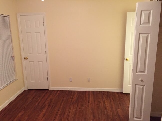 Photo - 845 Pearl St,