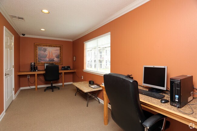 Business Center - The Carlyle